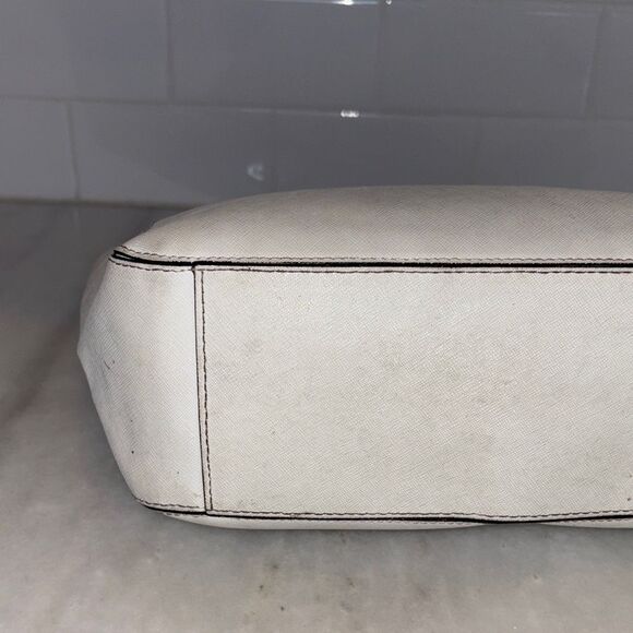 Michael Kors Bag Purse Handbag Lily Saffiano Leather Gold Chain Tote Shoulder - Picture 9 of 16